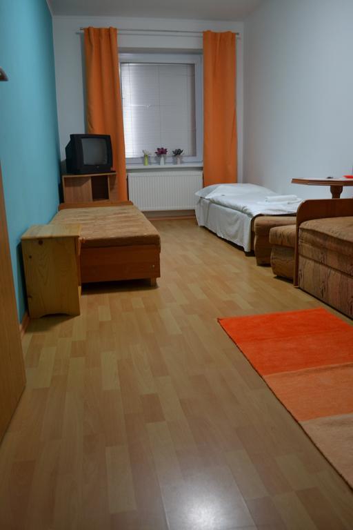 Hotel Privat Julia Vrbov Zimmer foto