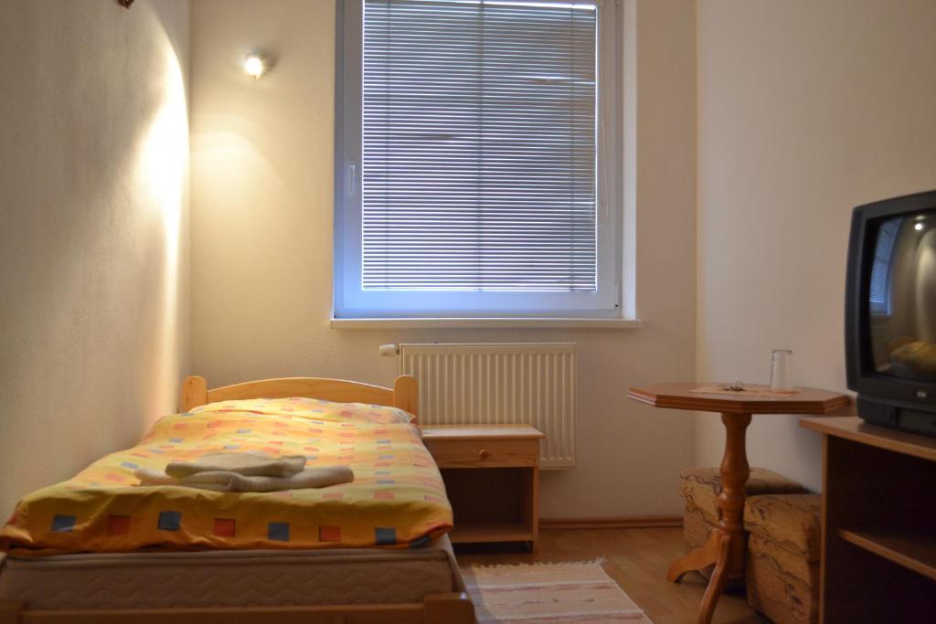 Hotel Privat Julia Vrbov Zimmer foto